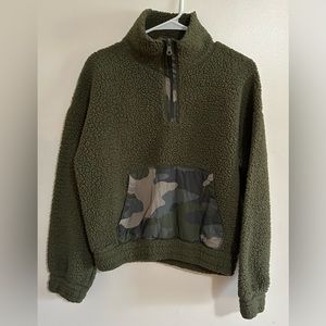 Offline By Aerie Sherpa Green Camp 1/4 Zip Pullover Size XS